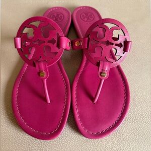 New Tory Burch Fuschia Pink Miller Leather Sandals, size 10